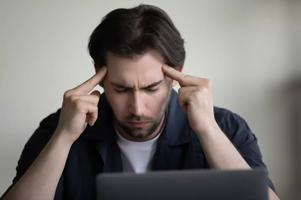 ما أعراض اضطراب الهرمونات عند الرجال؟